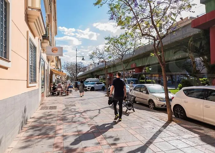 With Terrace Steps From Rems Apartment *